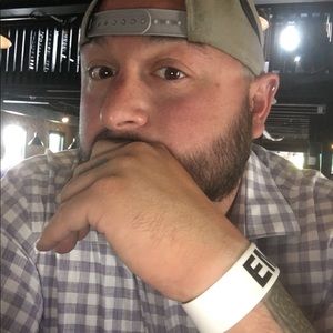 Meet your Posher, Lee